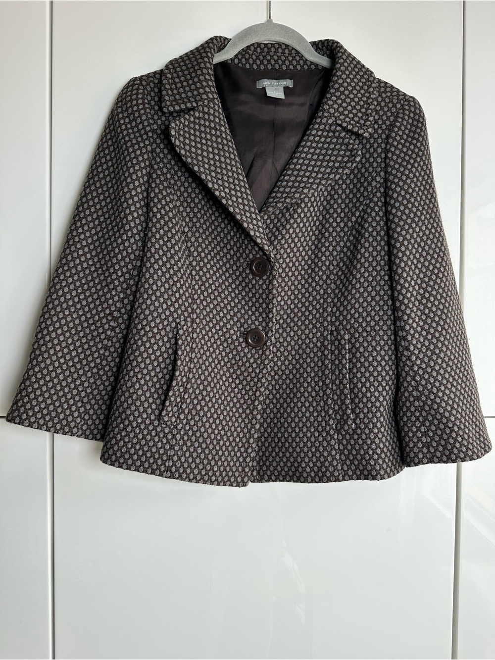 Ann Taylor Women’s Blazer Black Gray Size 4 Professional Office Work Internship